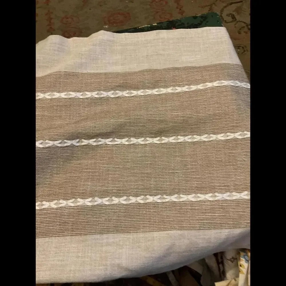 Natural  Linen Table runner with Decorative Trim and pockets Indoor/Outdoor